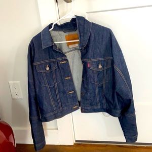 Levi’s cropped denim jacket